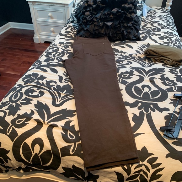 New with tags from Chico’s brown pants - Picture 2 of 3